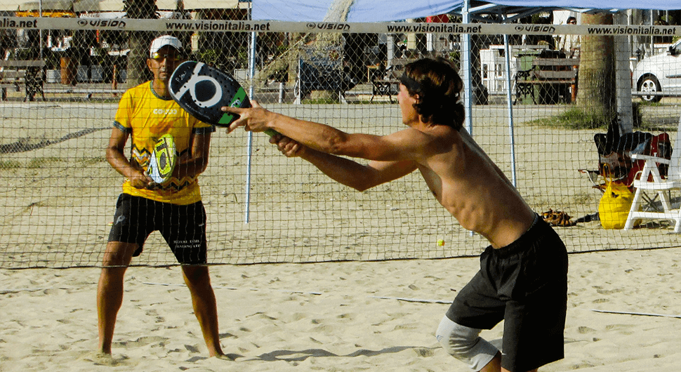 Conheça o Beach Tennis, a mistura do tênis com vôlei de praia